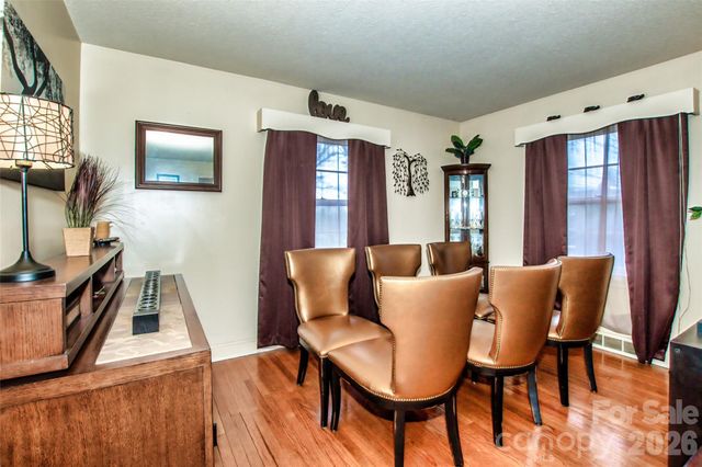 516 S Mulberry Street, Statesville, NC 28677