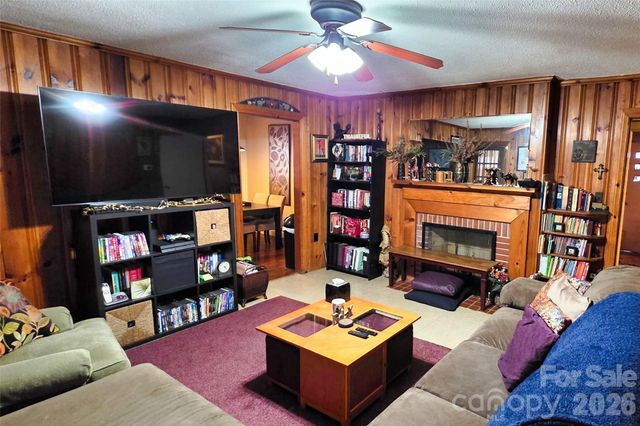 516 S Mulberry Street, Statesville, NC 28677