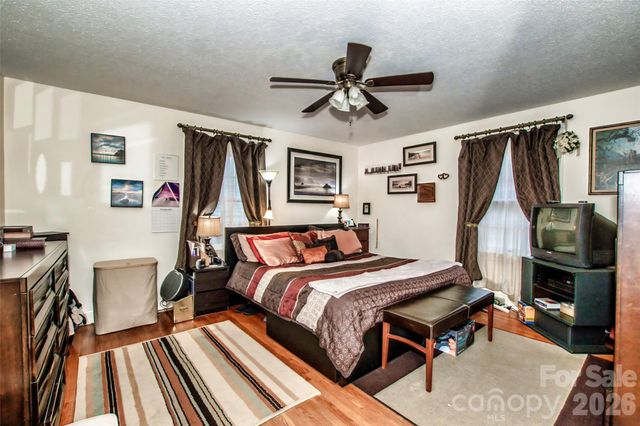 516 S Mulberry Street, Statesville, NC 28677