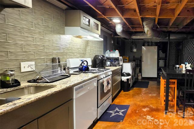 516 S Mulberry Street, Statesville, NC 28677