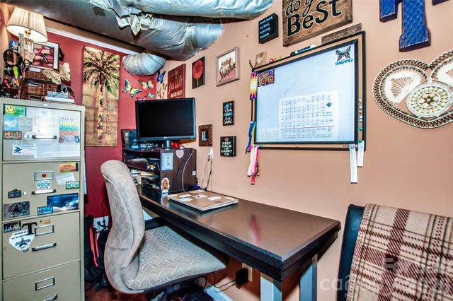 516 S Mulberry Street, Statesville, NC 28677