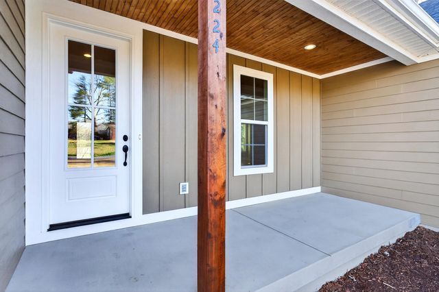 224 Boyce Street, Landrum, SC 29356