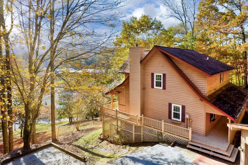 61 Deerwood Trail, Blairsville, GA 30512