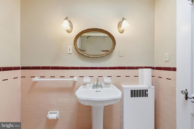 6621 LARGE ST, Philadelphia, PA 19149