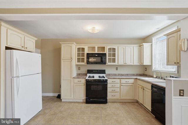 6621 LARGE ST, Philadelphia, PA 19149