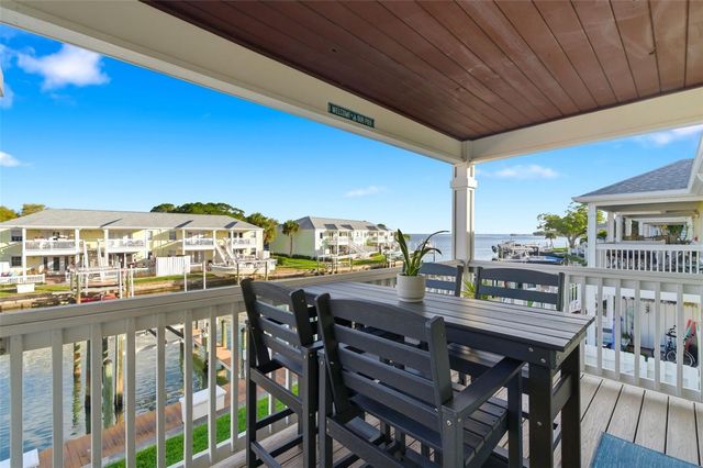 5174 BEACH DRIVE SE D, St Petersburg, FL 33705