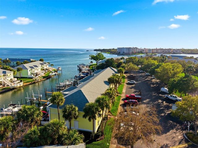 5174 BEACH DRIVE SE D, St Petersburg, FL 33705