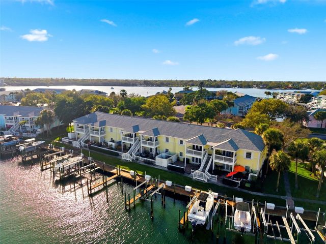 5174 BEACH DRIVE SE D, St Petersburg, FL 33705