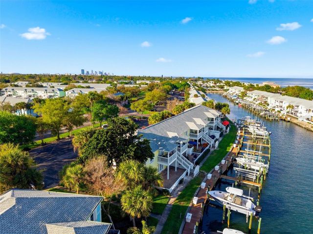 5174 BEACH DRIVE SE D, St Petersburg, FL 33705