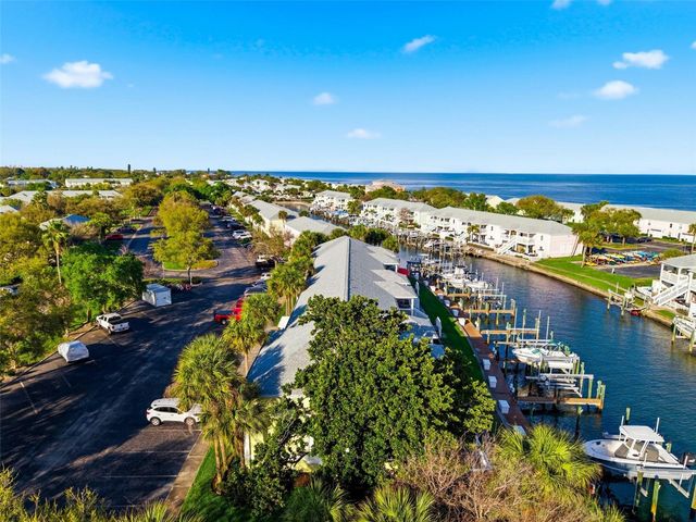 5174 BEACH DRIVE SE D, St Petersburg, FL 33705