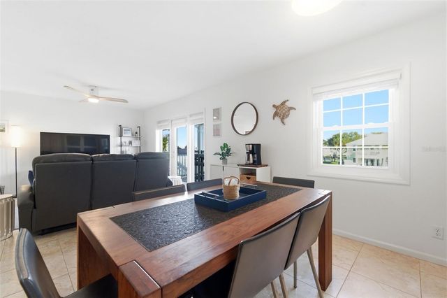 5174 BEACH DRIVE SE D, St Petersburg, FL 33705