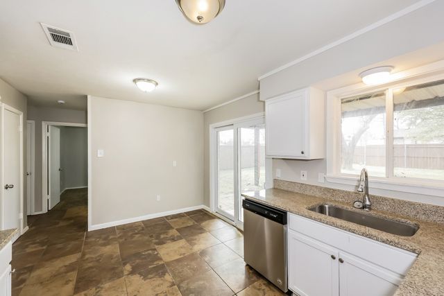 825 Darnel Drive, Mesquite, TX 75149