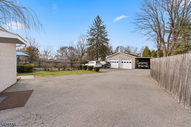 271 Quakertown Rd 2, Franklin Twp., NJ 08867