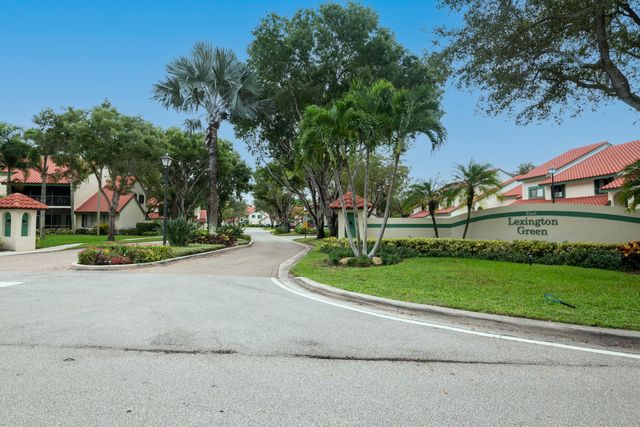 3 Lexington Lane E A, Palm Beach Gardens, FL 33418