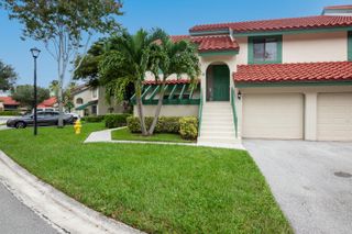 3 Lexington Lane E A, Palm Beach Gardens, FL 33418