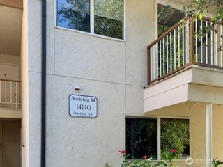 14140 74th Place NE #14-D, Kirkland, WA 98034