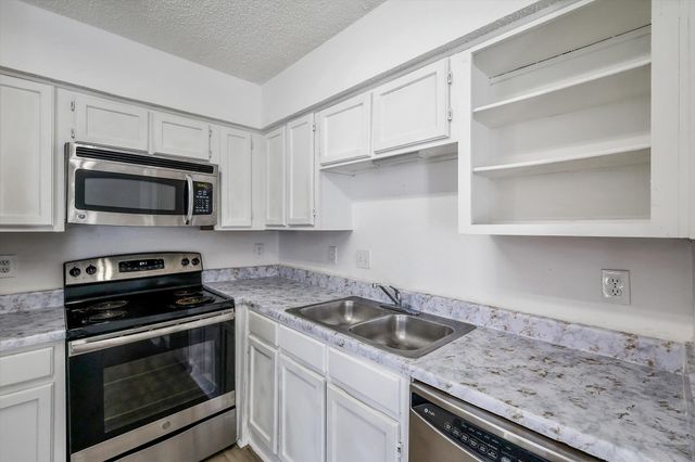 9835 Walnut Street 106, Dallas, TX 75243