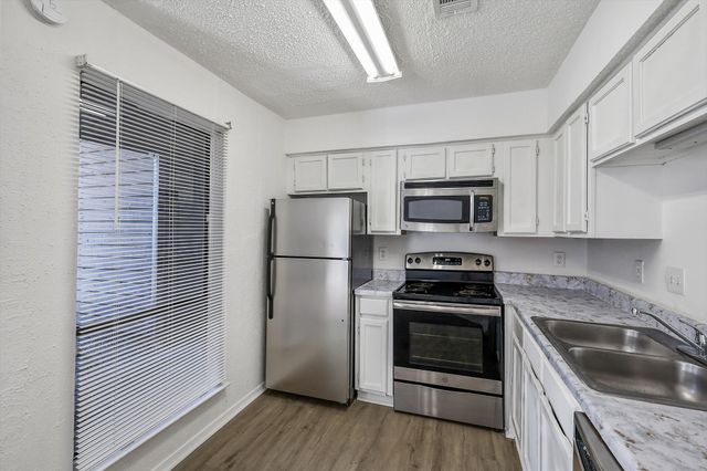 9835 Walnut Street 106, Dallas, TX 75243