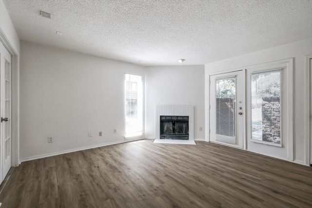 9835 Walnut Street 106, Dallas, TX 75243