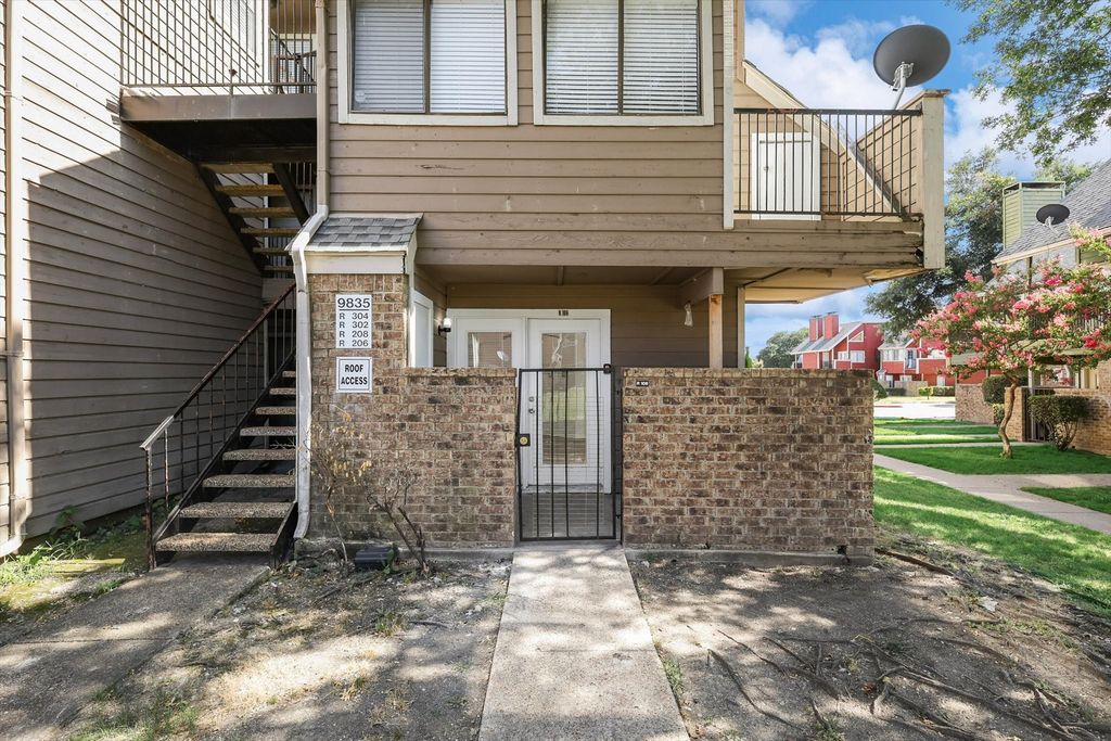 9835 Walnut Street 106, Dallas, TX 75243