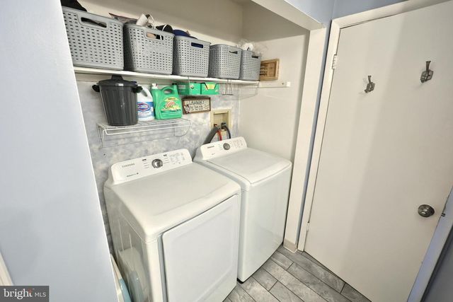 2508 MANOR RD, York, PA 17408