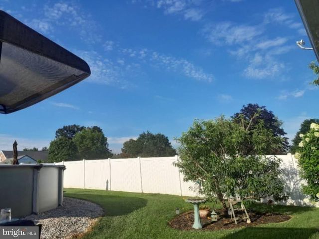 2508 MANOR RD, York, PA 17408