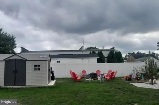 2508 MANOR RD, York, PA 17408