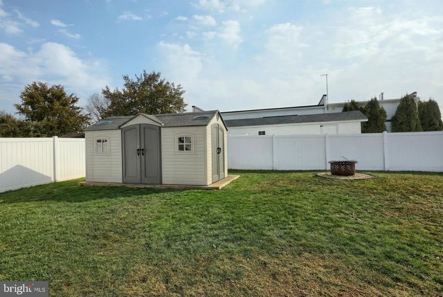 2508 MANOR RD, York, PA 17408