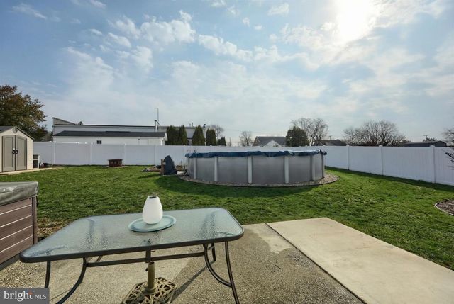 2508 MANOR RD, York, PA 17408