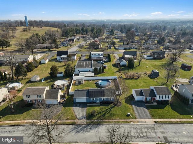 2508 MANOR RD, York, PA 17408