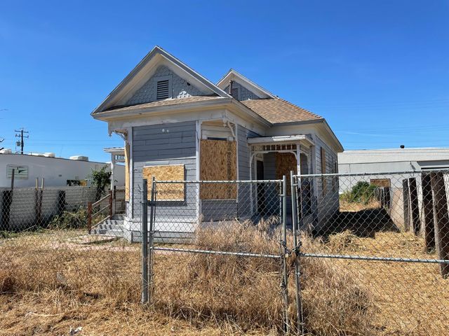 2358 S Anna Street, Fresno, CA 93706