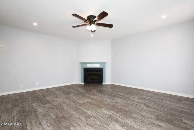 522 W BLACKHAWK Drive 4, Phoenix, AZ 85027