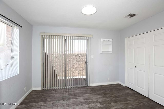 522 W BLACKHAWK Drive 4, Phoenix, AZ 85027