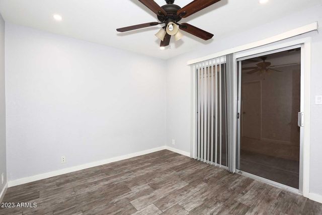 522 W BLACKHAWK Drive 4, Phoenix, AZ 85027