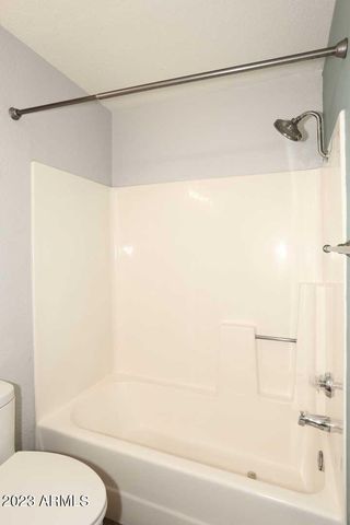 522 W BLACKHAWK Drive 4, Phoenix, AZ 85027