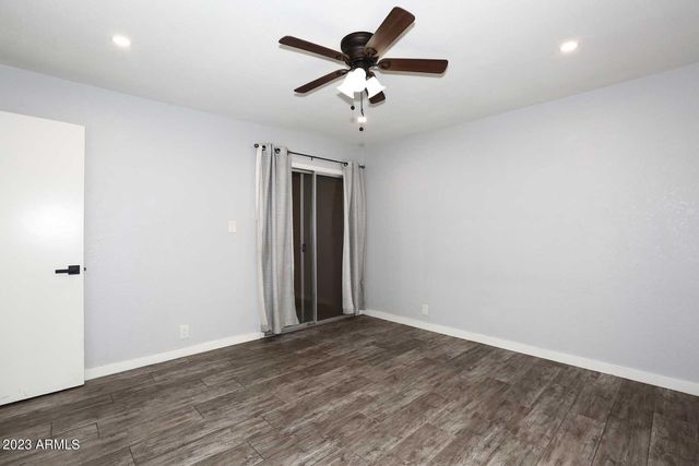 522 W BLACKHAWK Drive 4, Phoenix, AZ 85027