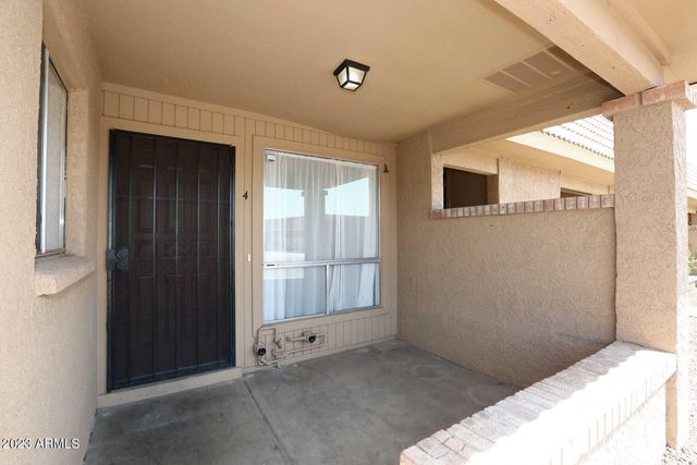 522 W BLACKHAWK Drive 4, Phoenix, AZ 85027