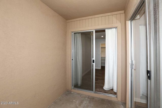 522 W BLACKHAWK Drive 4, Phoenix, AZ 85027