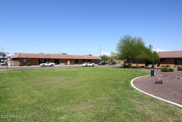522 W BLACKHAWK Drive 4, Phoenix, AZ 85027