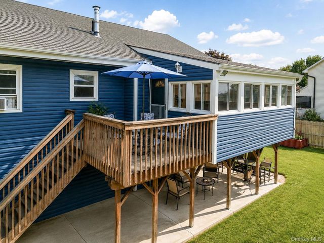 210 Dairy Lane, New Windsor, NY 12553
