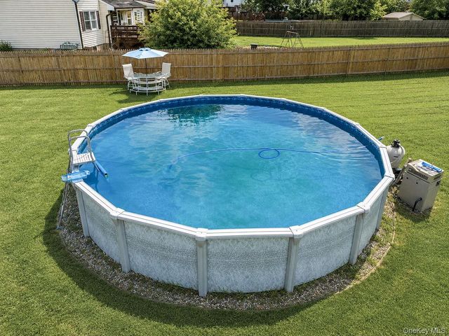 210 Dairy Lane, New Windsor, NY 12553