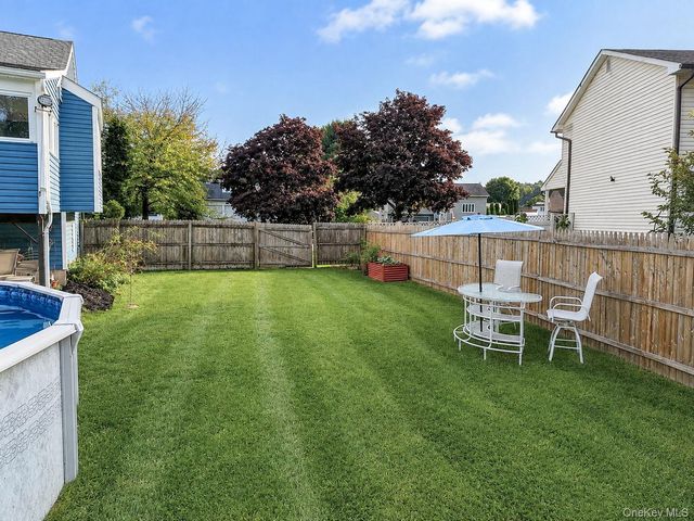 210 Dairy Lane, New Windsor, NY 12553