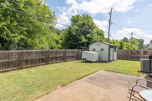 8412 CREEK FRONT DR, Memphis, TN 38016