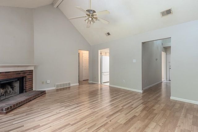 8412 CREEK FRONT DR, Memphis, TN 38016
