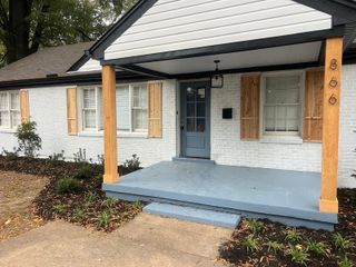 866 COLONIAL RD, Memphis, TN 38117