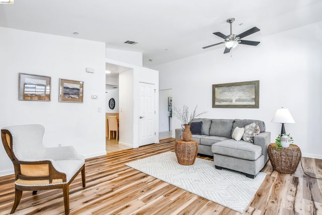 2076 Heartland Cir, Brentwood, CA 94513
