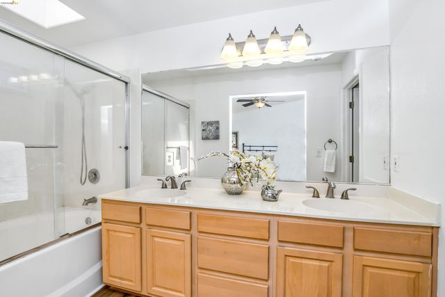 2076 Heartland Cir, Brentwood, CA 94513