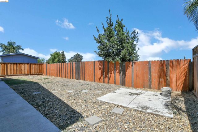 2076 Heartland Cir, Brentwood, CA 94513