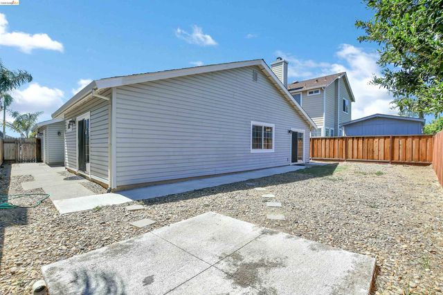 2076 Heartland Cir, Brentwood, CA 94513