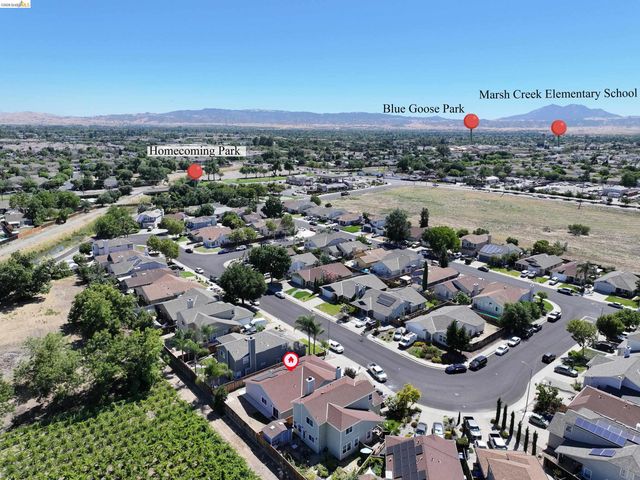 2076 Heartland Cir, Brentwood, CA 94513